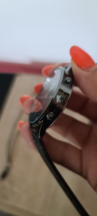 Ceas nou si accesorii