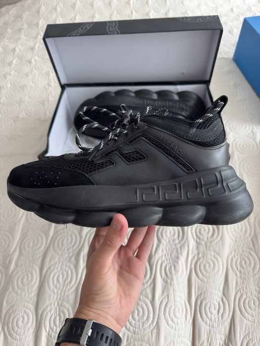 Versace chain reaction black