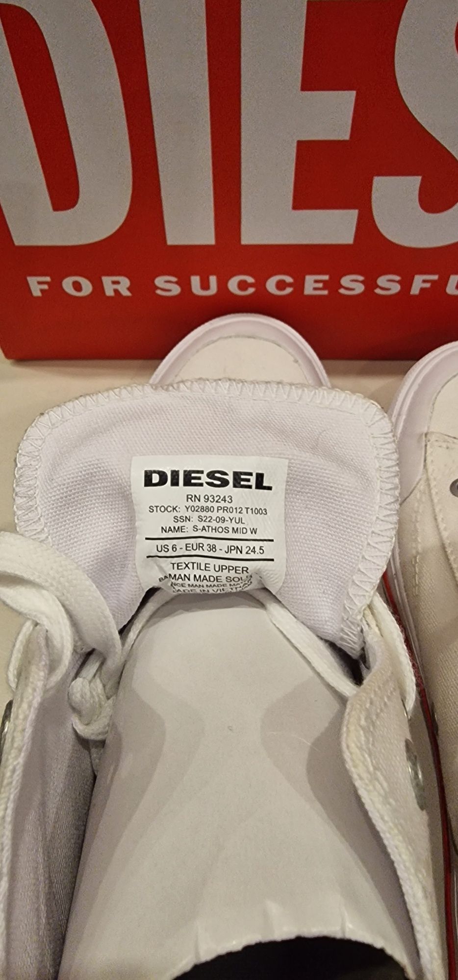 Дамски кецове Disel,38 номер