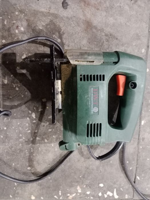 Продам элекролобзик