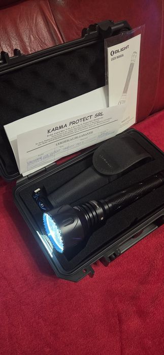 Lanterna olight puternica