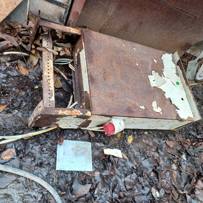 Vand tablouri electrice 380v