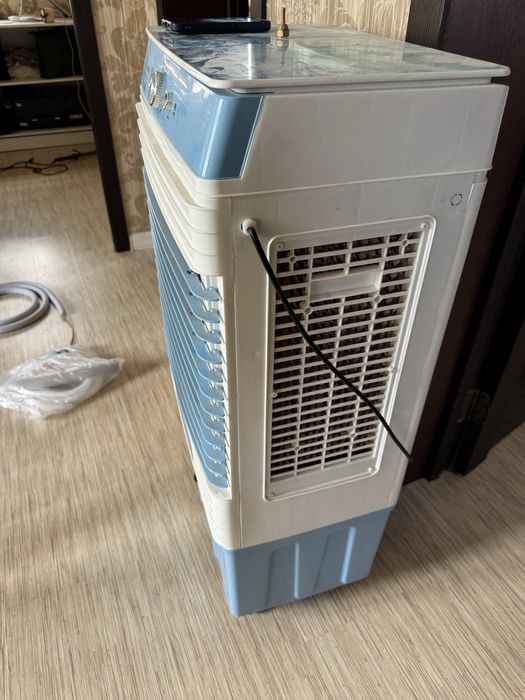 Почти новый Продам кондер напольный в хорошем состоянии
