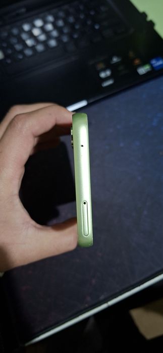 Samsung Galaxy A34 5G Lime
6/128GB
Holati yaxshi 
Korobka yo'
