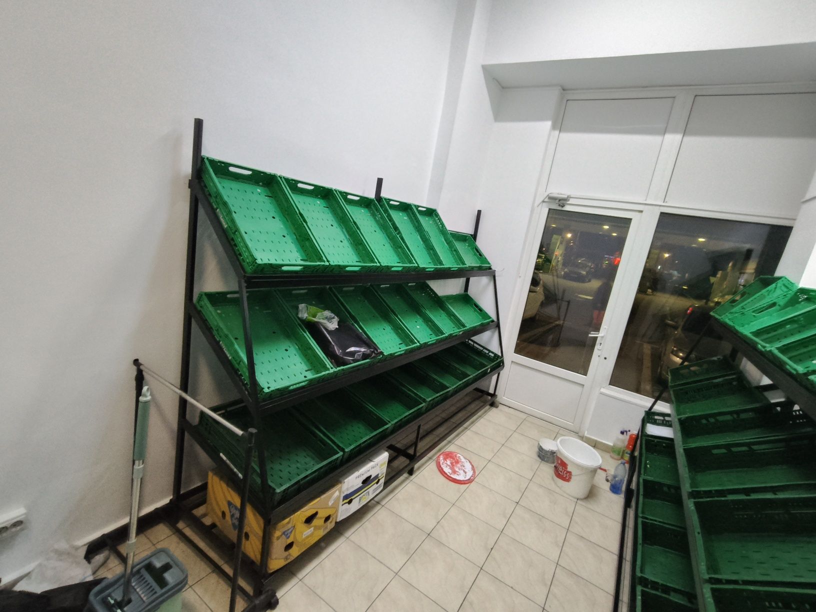 Cedez spatiu aprozar vad format