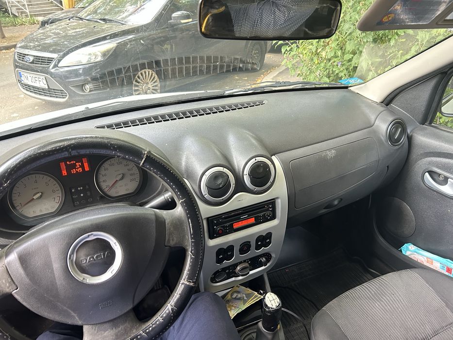 Vand Dacia LOGAN GPL 2010 luna 8 pret FIX