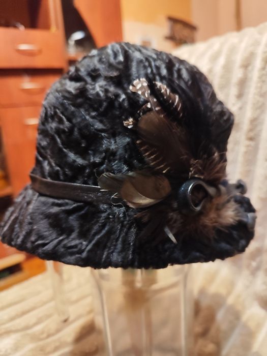 Дамски шапки от норка