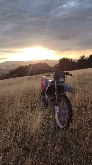 Vând cross Yamaha