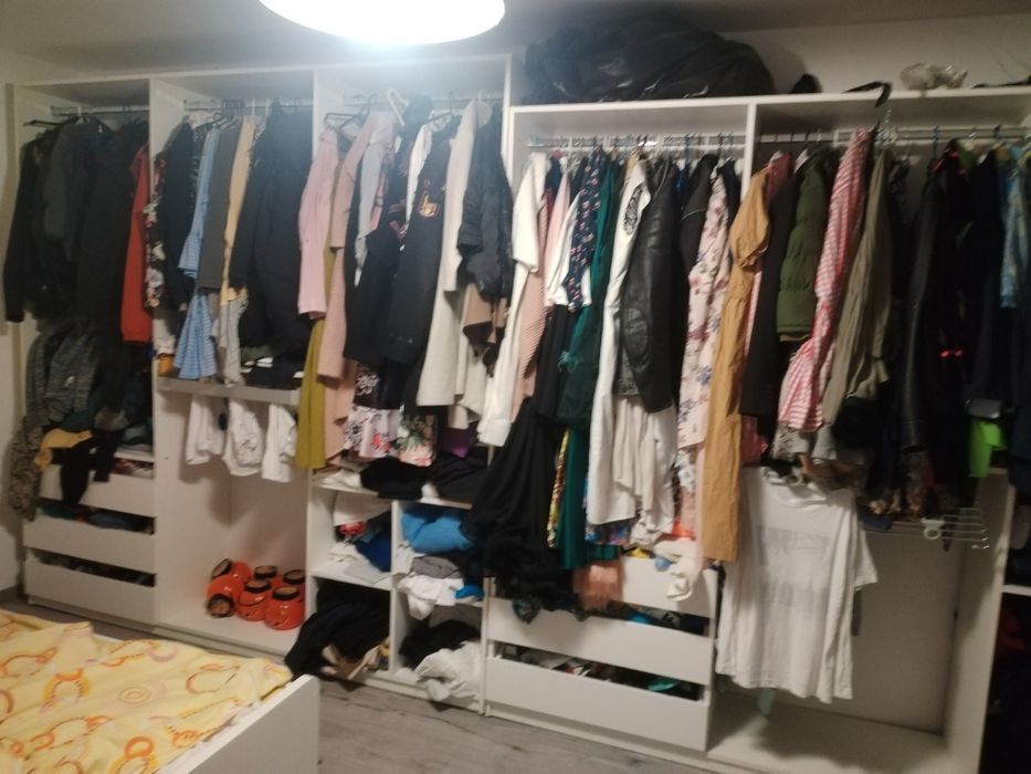 Mobila dresing imens