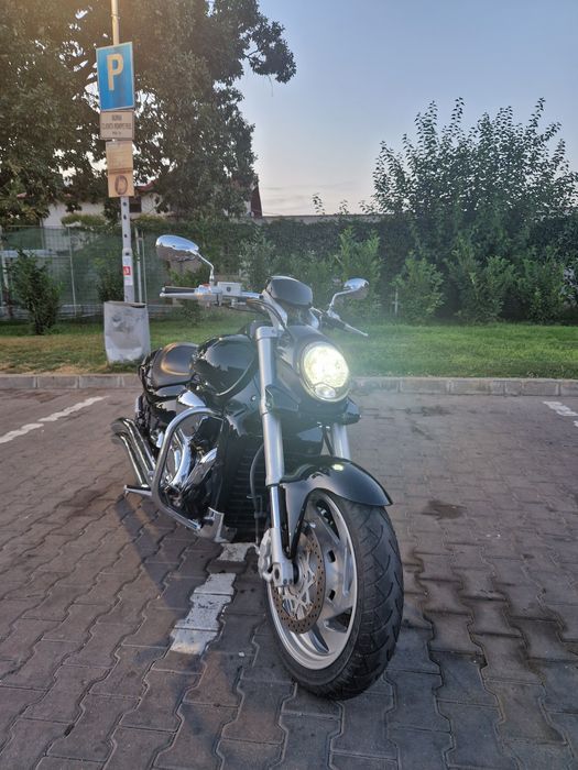 Suzuki Intruder M109