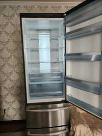 Холодильник No Frost Haier 338л, 3-камерный, 60x67x200см