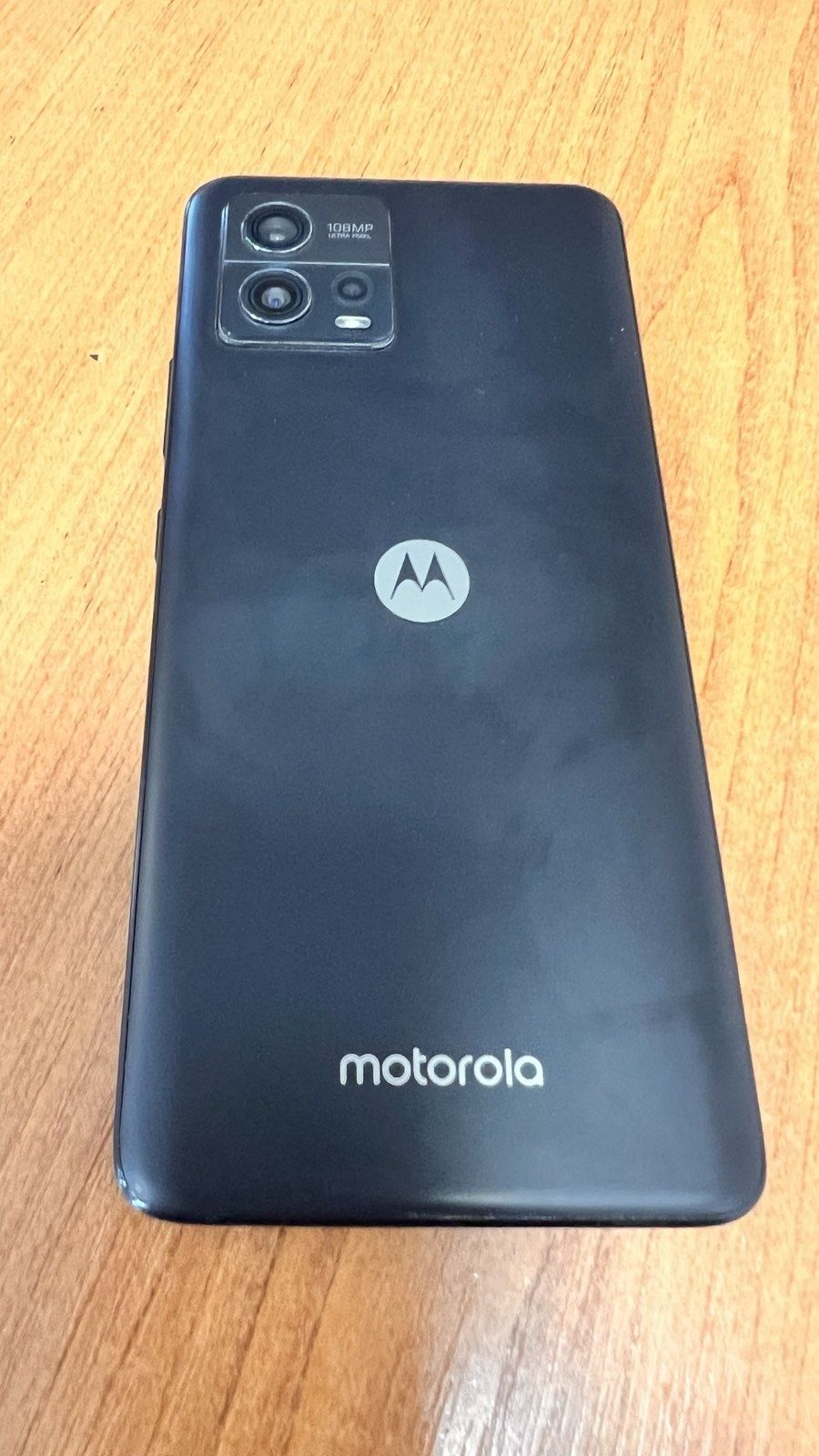 Motorola G72 смартфон