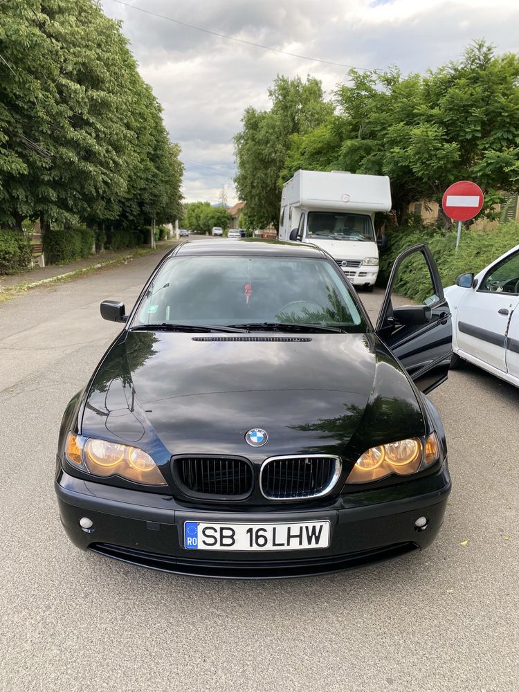 Vând bmw e46 din 2003 model facelift