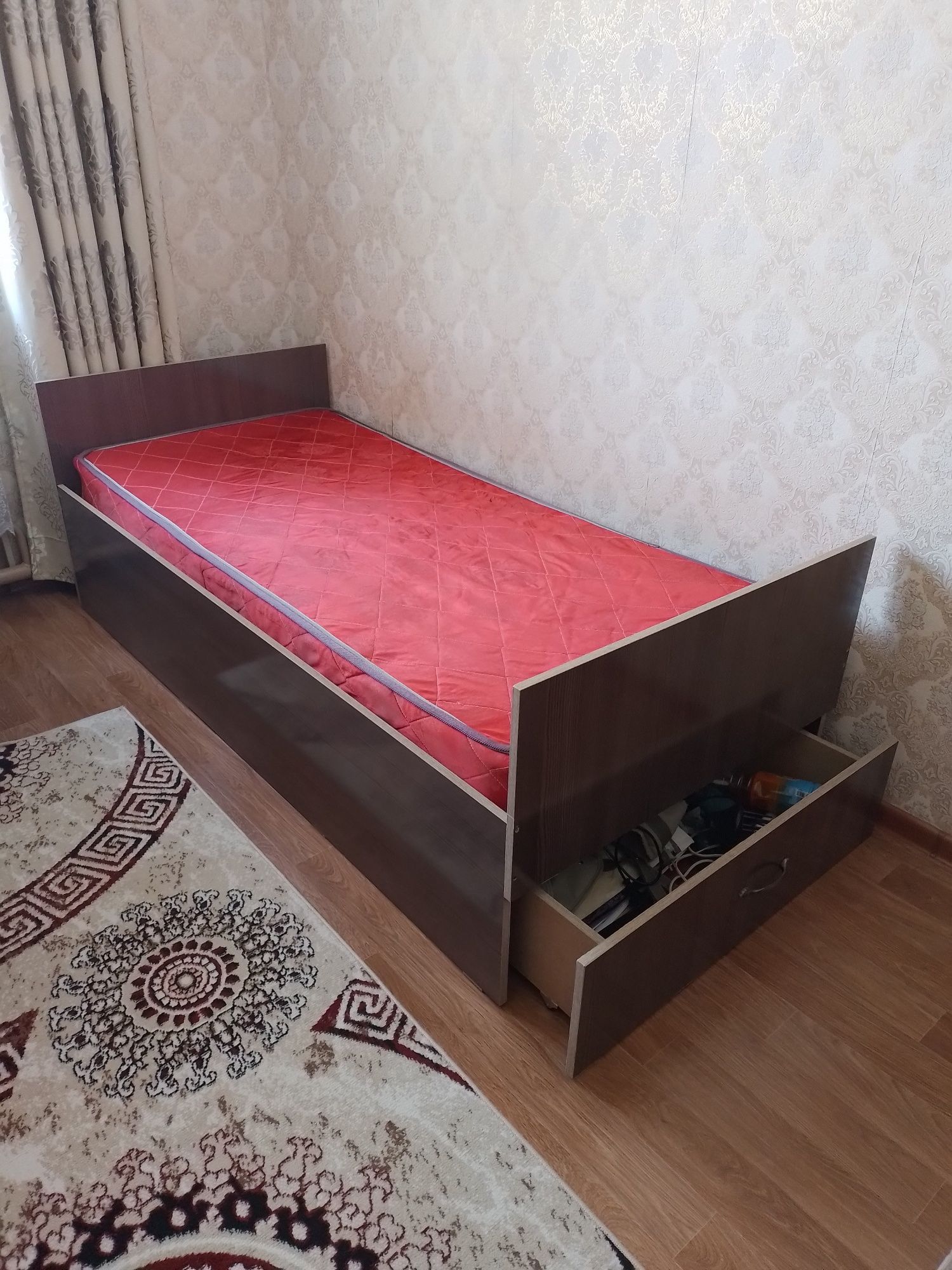 Кровать односпалка