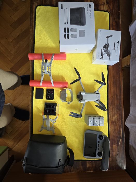 Drona DJI Mini 3 Pro combo full accesorii