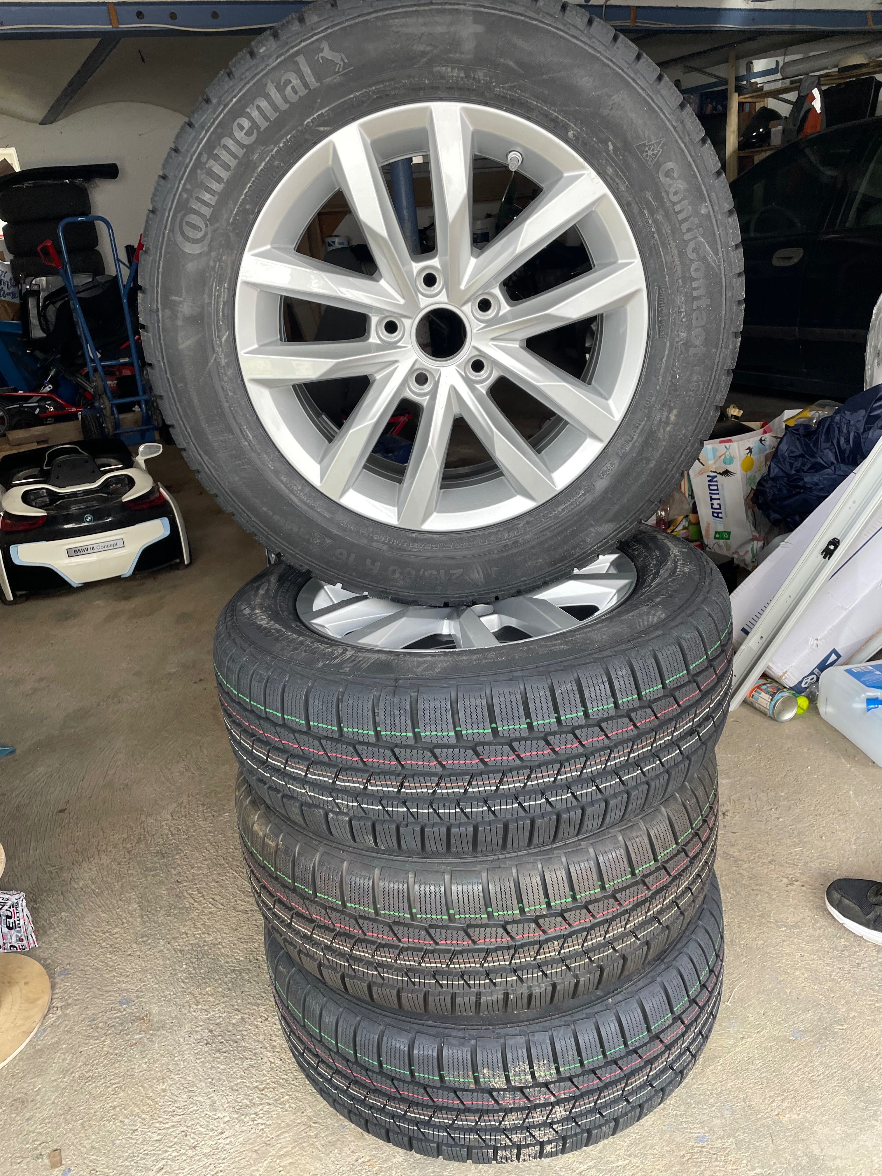 Нови  16 Цола оригинални джанти VW  Passat 215/60 R16 Continental