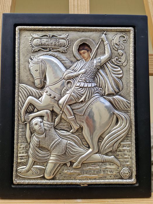 Прекрасна антикварна сребърна икона Свети Димитър