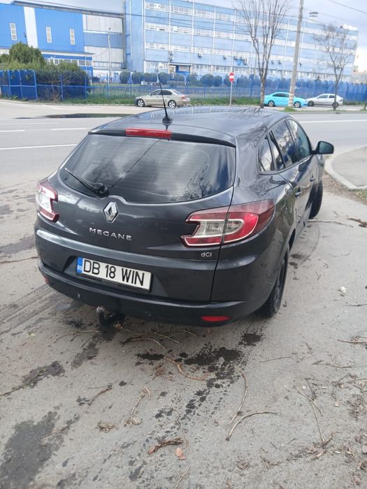 Vand Renault - perfecta pentru naveta