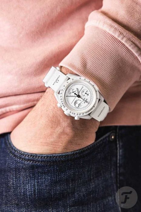 CEAS SWATCH X OMEGA MISSION TO MOON Moonphase Snoopy White Chronograf