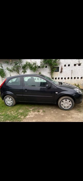 Vând Ford fiesta 1.4 TDI an de fabricație 2008