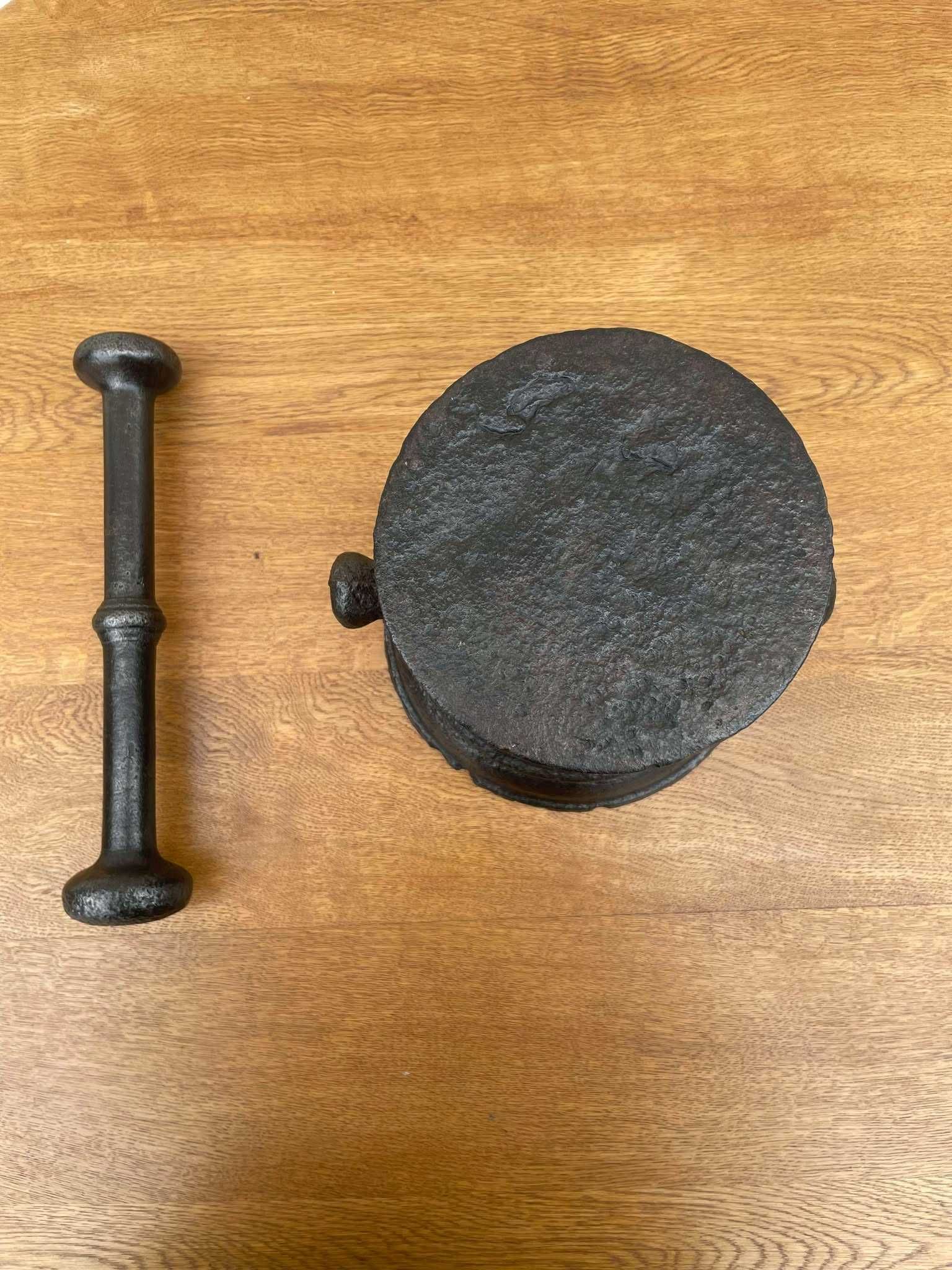 Mojar vechi / antic din fonta anii 1800