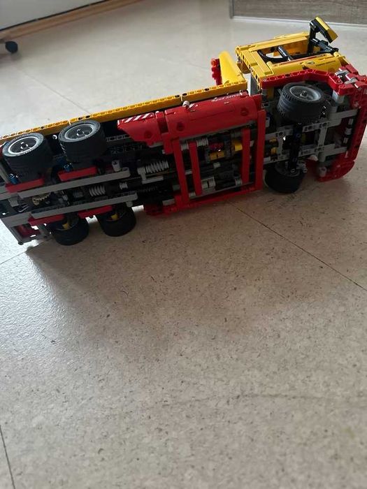 Lego Technic 8109 : Flatbed Truck