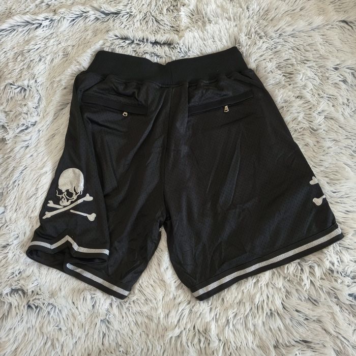 Mastermind x Mitchell & Ness мъжки къси панталони черен цвят НОВИ