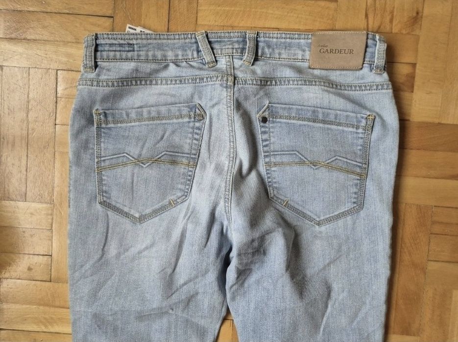 Pantaloni / Blugi Bărbați Atelier Gardeur "Batu Modern Fit" - W34/L30