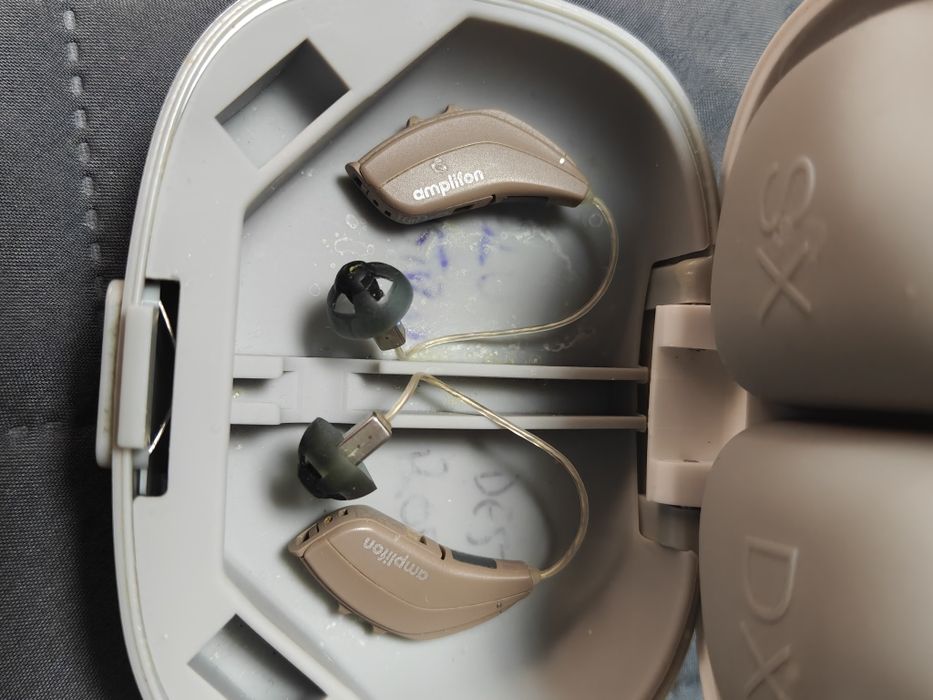 Aparat auditiv amplifon mini stânga dreapta