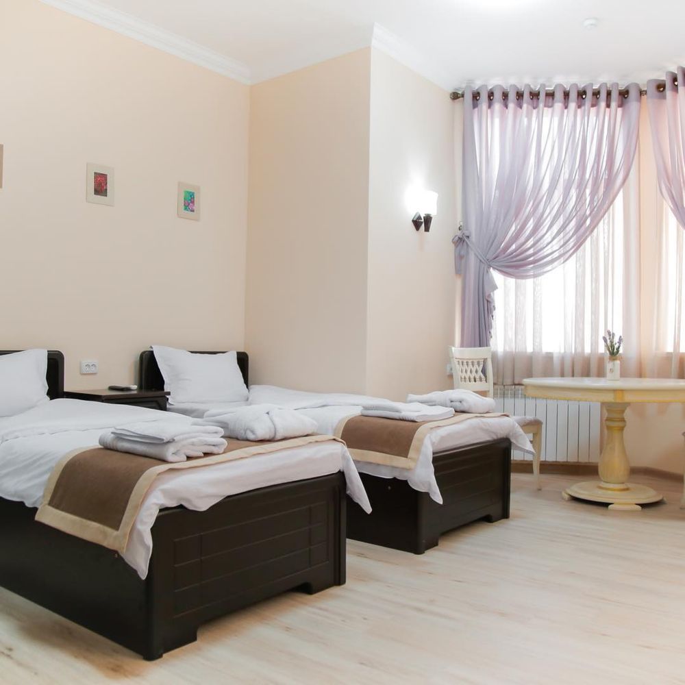 Arzon Hotel hostel Ayraport yaqinida