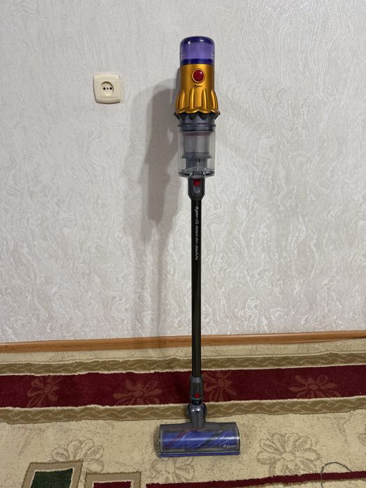 Продам пылесос dyson v 12 detect slim absolut