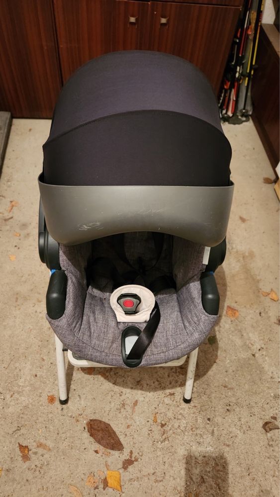 Кош за кола Stokke be safe Izi Go