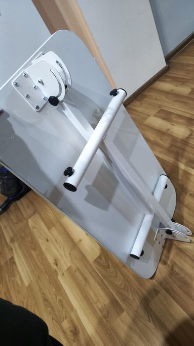 Маса/Бюро за маникюристи