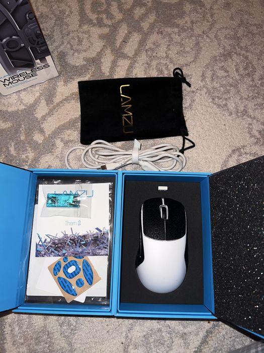 Продается игровая мышка Lamzu Torn белый