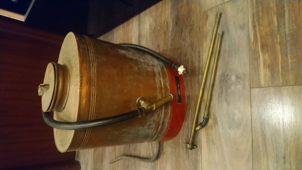 Медна пръскачка-лозя,градини,овощки,трева.Отлично техническо състояние