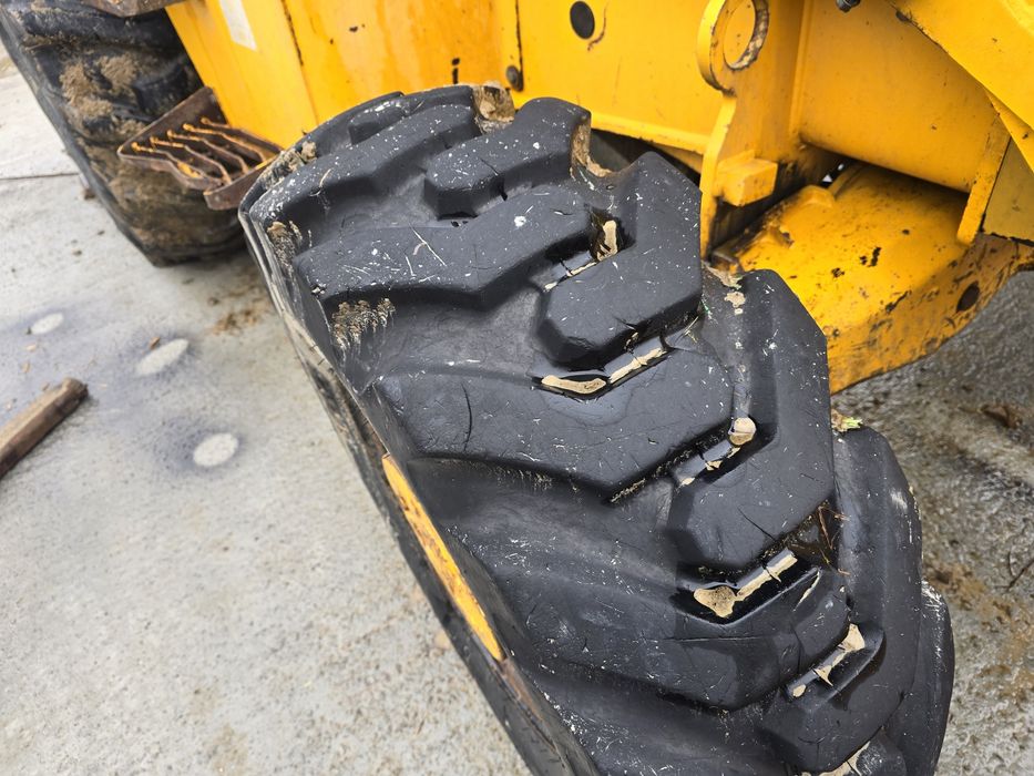 Buldoexcavator JCB 3 cx 4 cupe