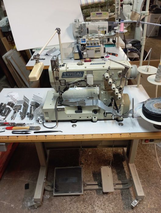 Продавам покривна биетарка шевна машина