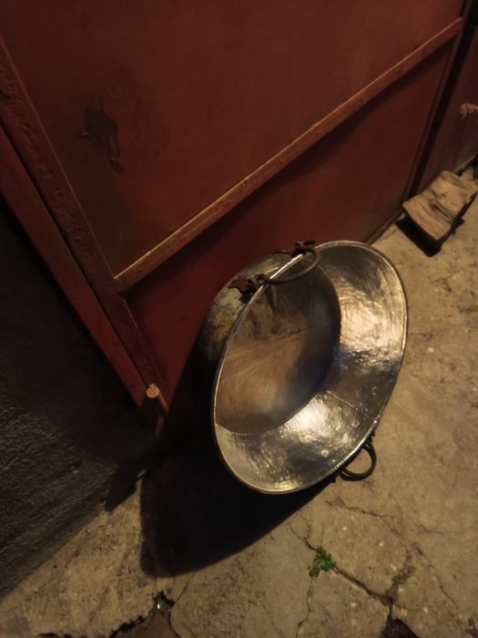 БАКЪРЕНА ТАВА за лютеница и курбан и лятна манджа антична запазена тав