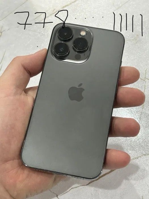 Продам Айфон 13 с номером