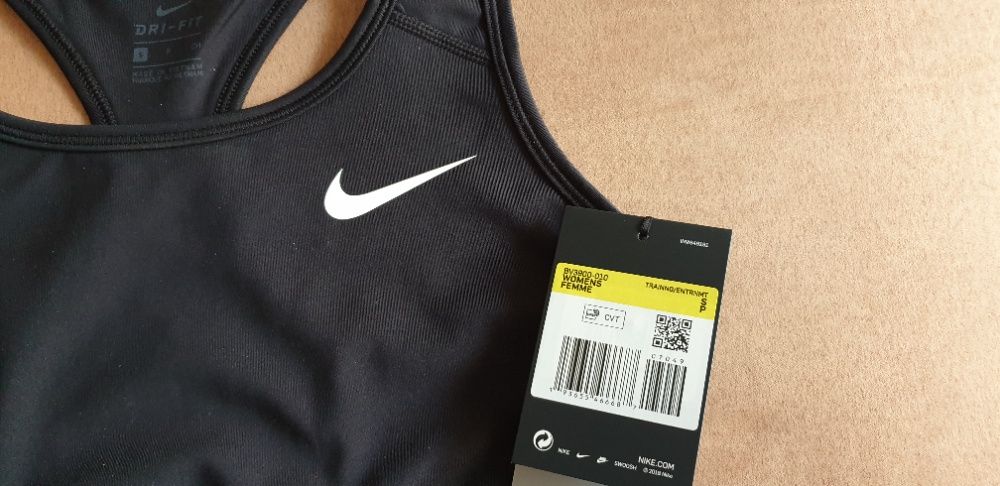 Дамски къс спортен потник NIKE / S / Нов / Оригинален / Не е реплика