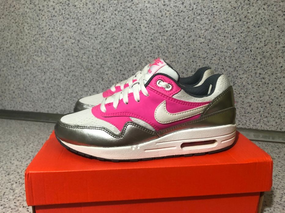 ОРИГИНАЛНИ *** Nike Air Max 1 / White / Pink Pow