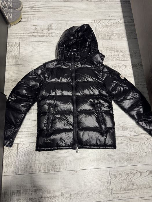 Moncler яке размер L