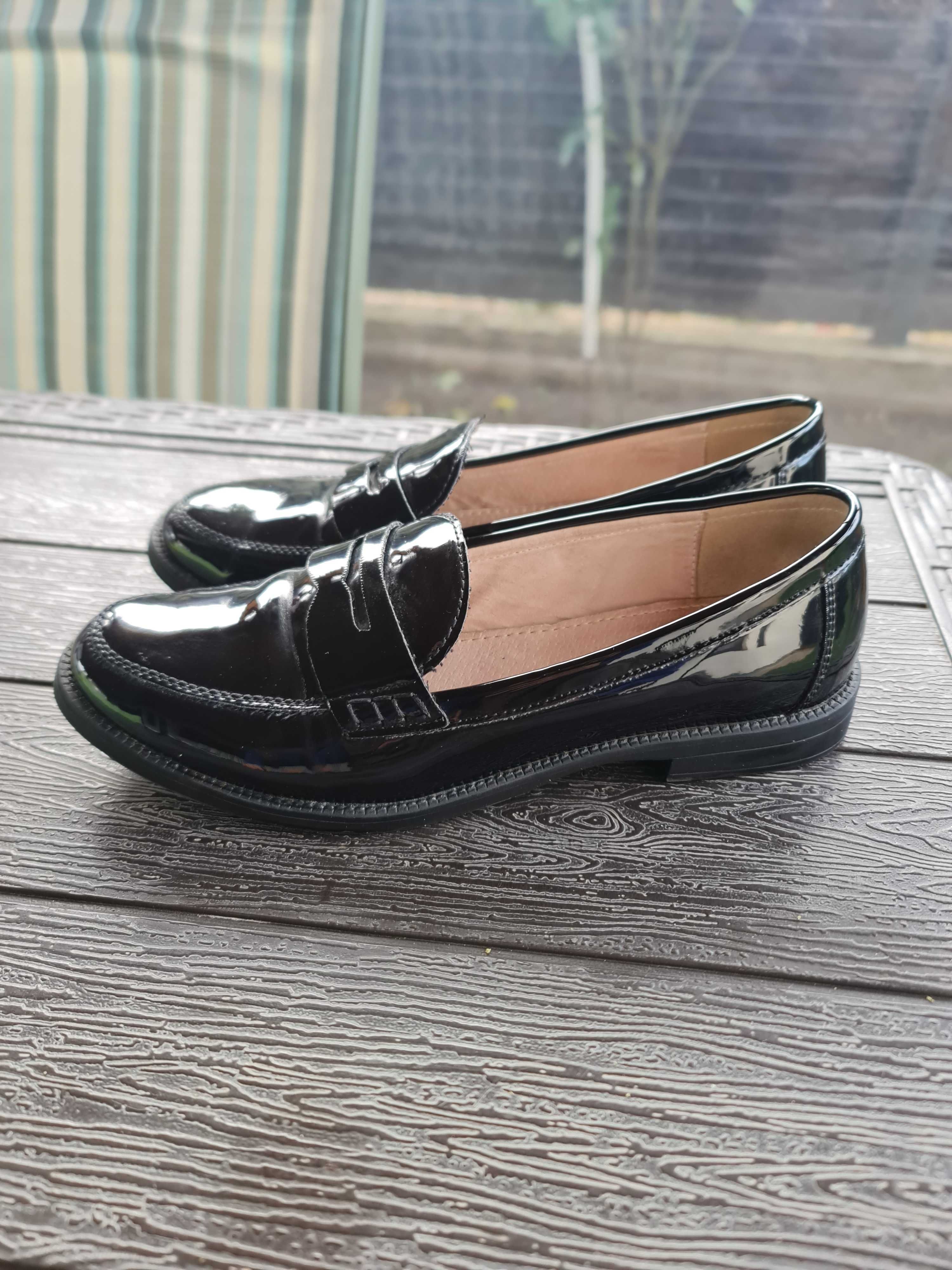 Pantofi dama negru lucios de ocazie marime 37