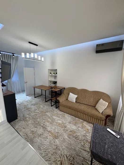 Сдаётся 2ком квартира на Чиланзарский р-н 3-квартл ор-н Новза метро