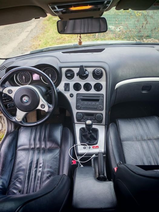 Vând schimb alfa Romeo