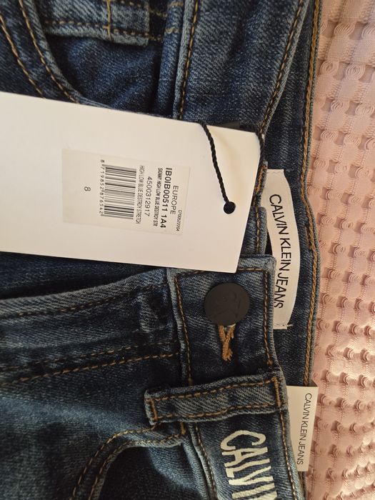 Чисто нови дънки Calvin Klein 128см