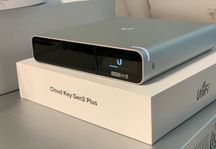 # Ubiquiti UniFi Cloud Key Gen2 Plus (UCK-G2-PLUS) Сетевой контроллер