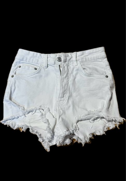 Къси панталонки Zara
