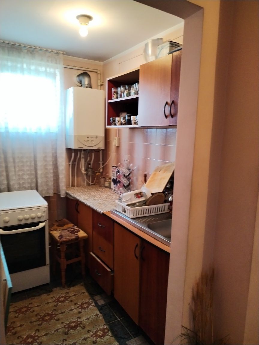 Vând Apartament 4