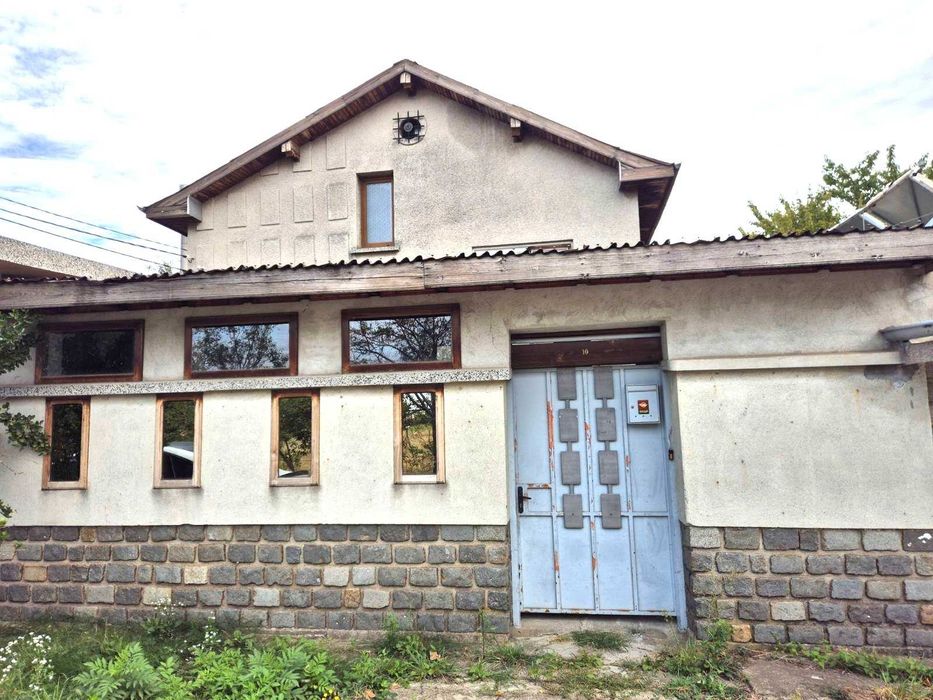 Продава КЪЩА
град София, с. Чепинци